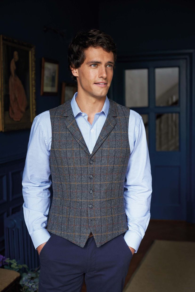gilet-uomo-elegante-229xnc-1.jpg